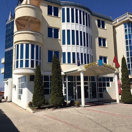 Hotel Apollonia Priștina Exterior foto