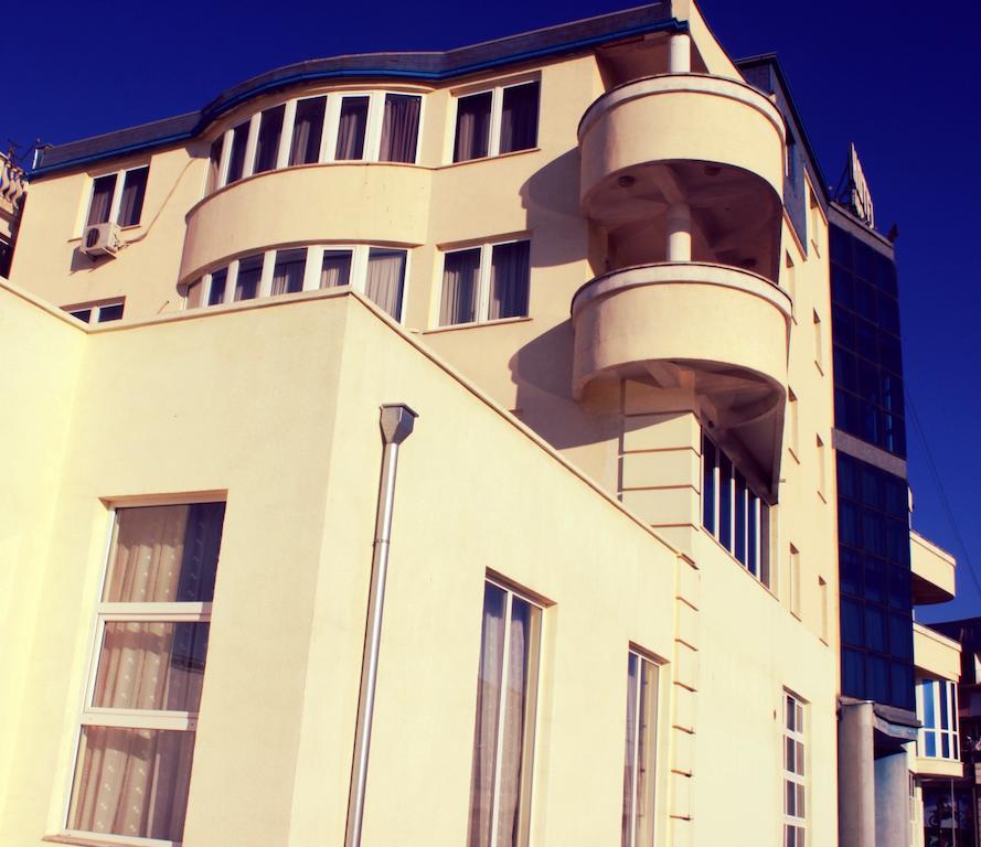 Hotel Apollonia Priștina Exterior foto